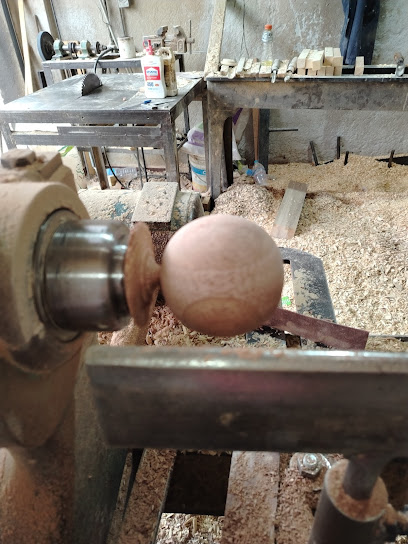 Negocio Taller De Torno De Madera Covarrubias