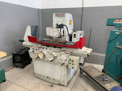 Negocio Taller De Torno \\ Maquinados Y Reparaciones Quindie