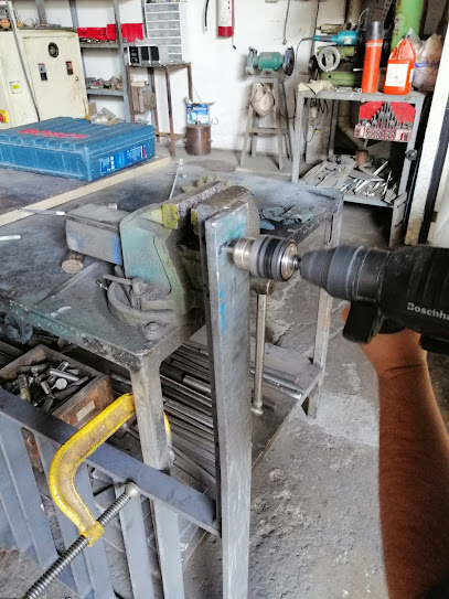 Negocio Taller De Torno Y Soldadura Calhez