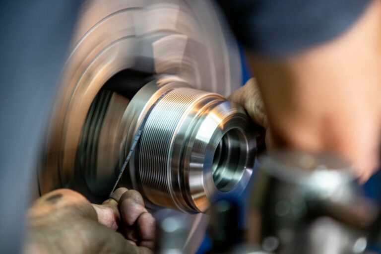 Ventajas del Torneado CNC en la Industria Automotriz de Aguascalientes